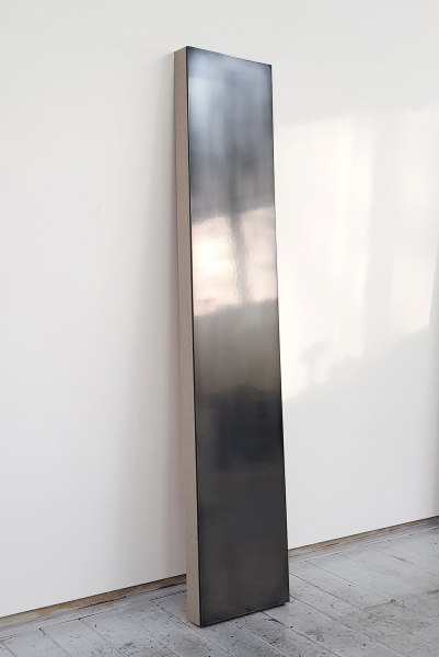 Matthew Allen, Untitled, 2019 polished graphite on linen, 187x38x6 cm 