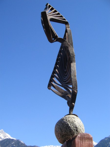 Una scultura di Arturo Belfiore Mondoni