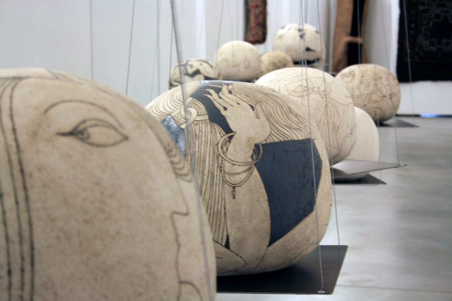 sculture in ceramica di Nina Khemchyan
