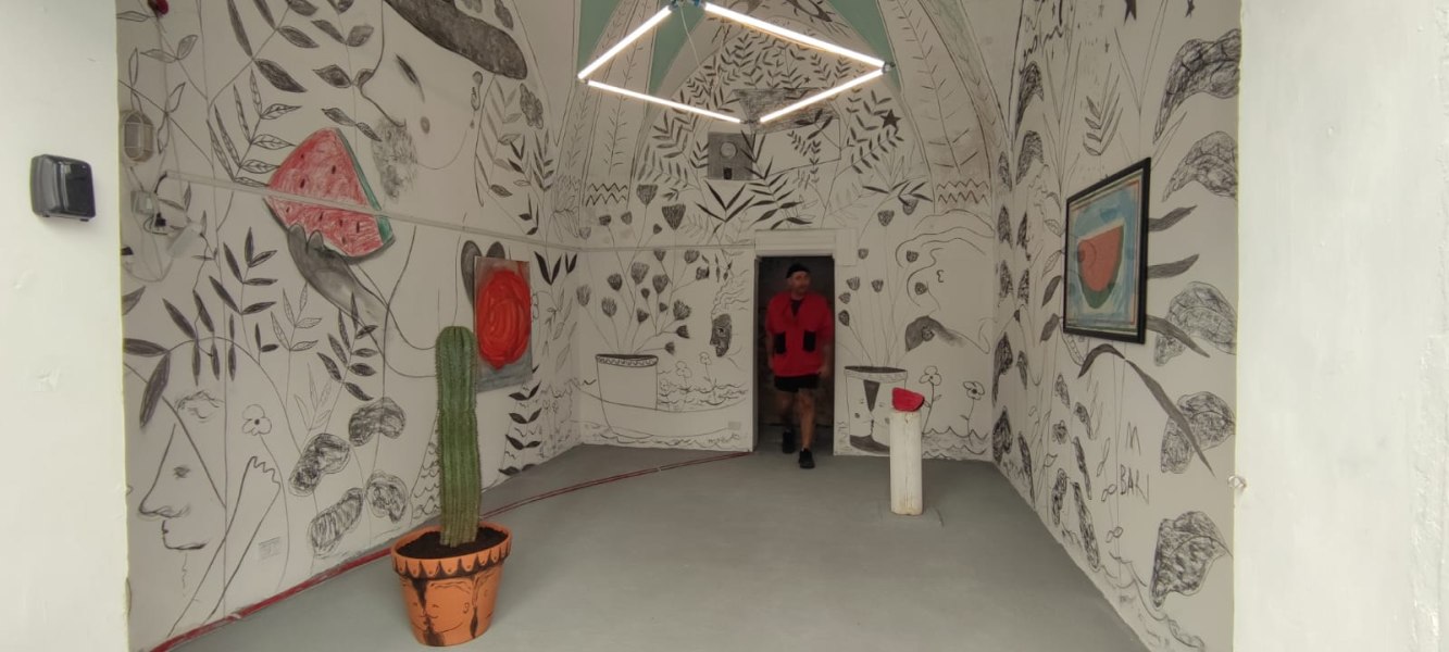 //Focus on cultural worker// Tra natura e memoria, apre nel Salento Thalassa Gallery. L’intervista al fondatore Salvatore Baldi image 6