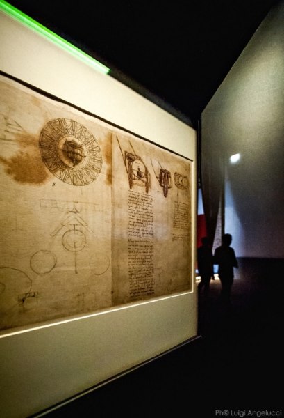 Leonardo e Vitruvio: oltre il cerchio e il quadrato.