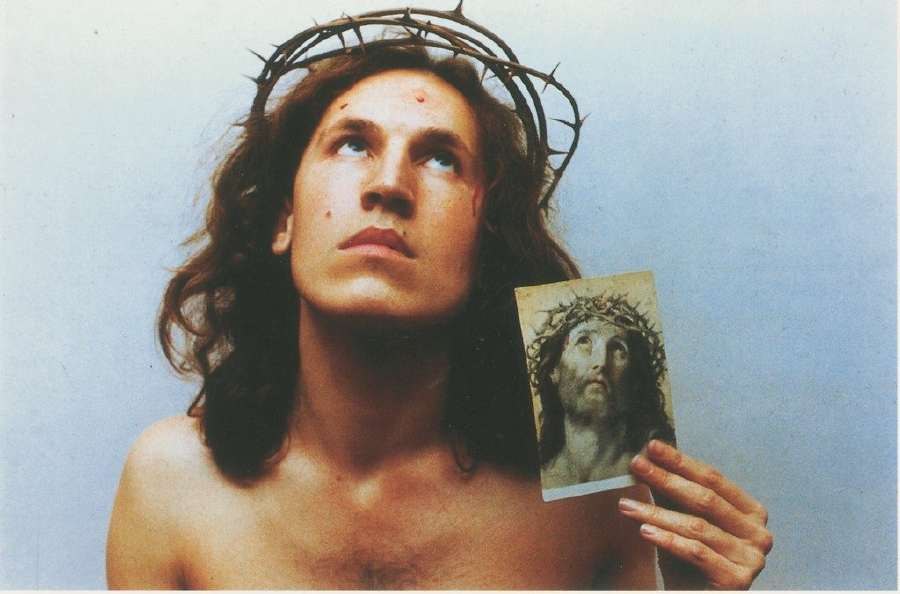 Luigi Ontani, Ecce homo, 1972, stampa su carta fotografica, 44,5x69 cm, Foto Paolo Pugnaghi